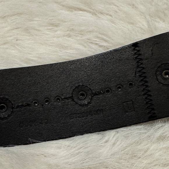 Fossil Dark Brown/Black Leather Belt with Gold Accents Size L pre-owned. main image 4